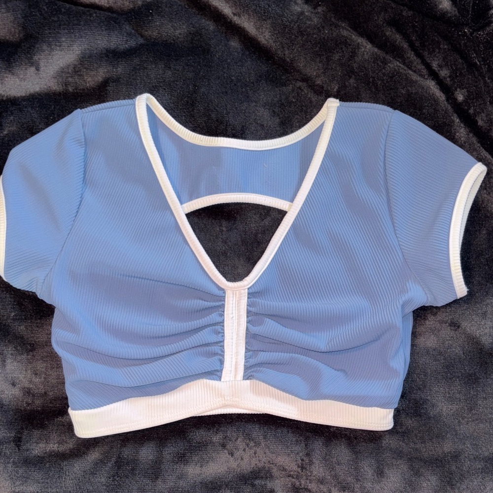Chic White Women's Crop Top